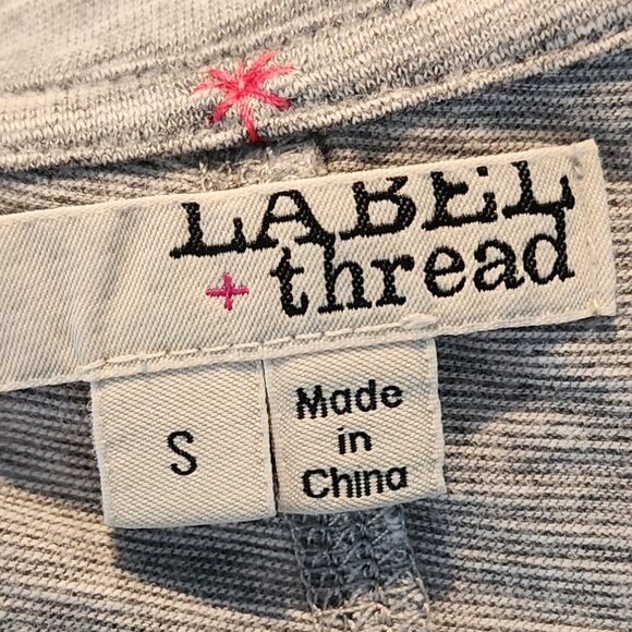 Label + Thread Graphic Ava Tee - Picture 3 of 4